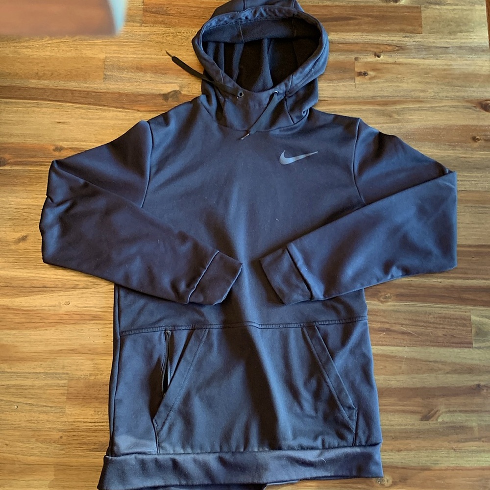 Nike dri-fit sweatshirt